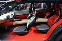 「日産クロスモーション」のインテリア。