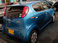 リアだってほら、なかなかの脚線美じゃない！