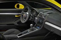 シリーズ最強「ポルシェ・ケイマンGT4」発売【ジュネーブショー2015】の画像