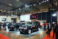 ジャガー・ランドローバーブースの様子。