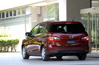 新型「マツダ・プレマシー」がデビューの画像