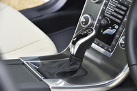 1.5リッター直4ターボユニットには、新開発の6段ATが組み合わされる。