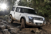 「ランドローバーDC100」