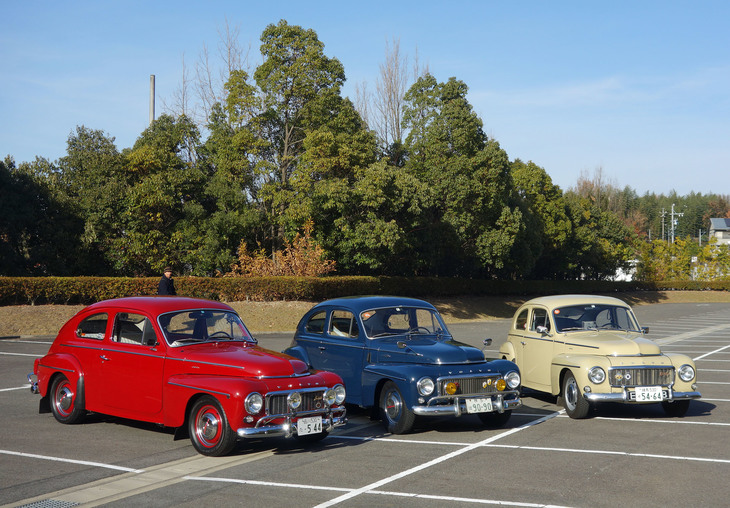 式典にはクラシックボルボクラブの「PV544」も駆けつけた。