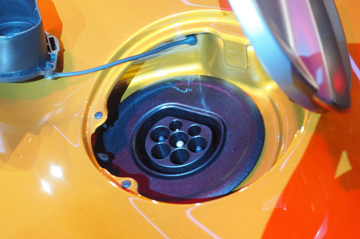 フェラーリ849テスタロッサ（給電口）