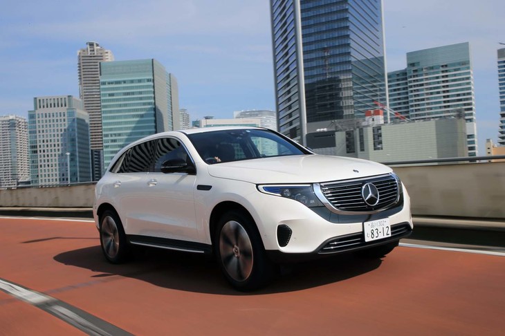 「EQC400 4MATIC」が0-100km/h加速に要する時間は5.1秒。最高速は180km/hに制限される。