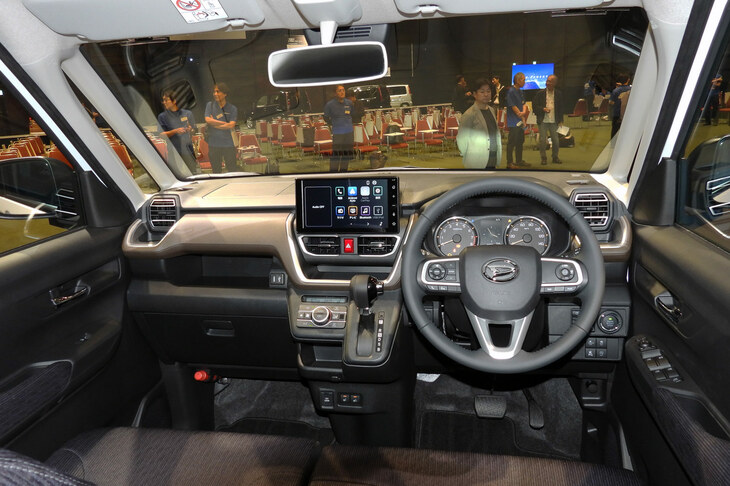 ダイハツ・ムーヴRS（インストゥルメントパネルまわり）