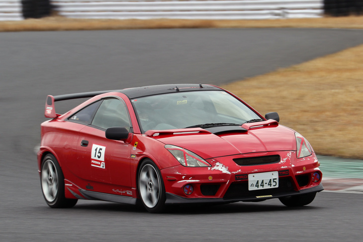 「トヨタ・セリカ」。純正エアロキットなどで武装した、7代目にして最終世代のセリカ。