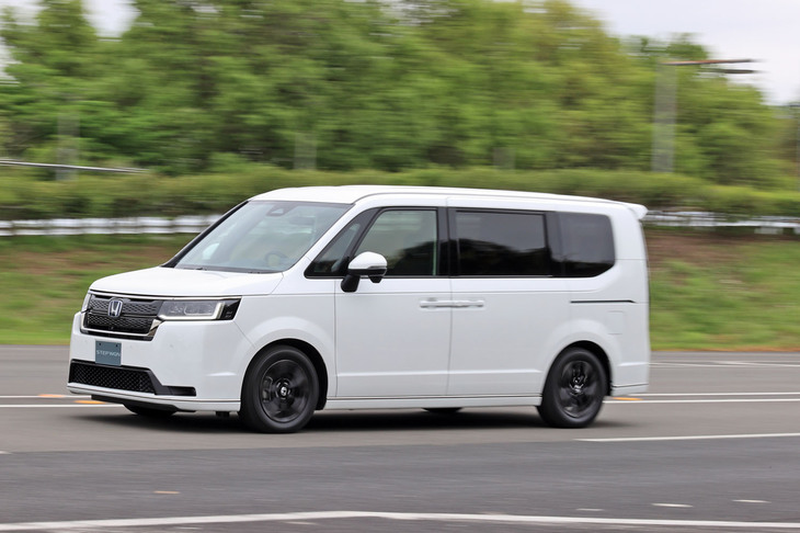 ホンダ・ステップワゴンe：HEVスパーダ