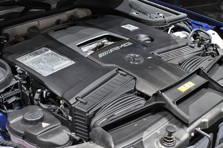 メルセデスAMG GT63 S 4MATIC＋ （エンジンルーム）