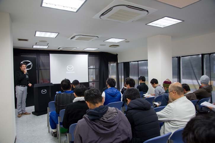開催概要を説明するマツダ国内広報部の町田 晃マネージャー。