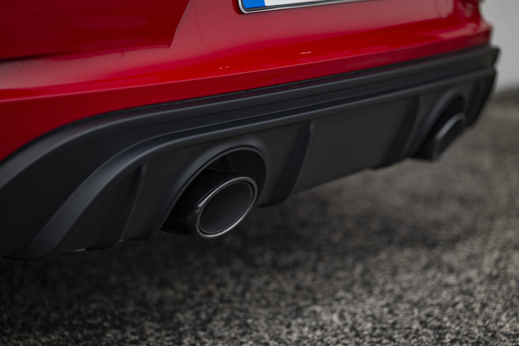 4リッターの水平対向6気筒自然吸気エンジンは、高回転域で澄んだフラット6サウンドを発生。その音色は、ポルシェフリークの期待に応えるものといえそうだ。