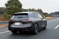 BMWが持てる技術の粋を尽くして世に問うた「iX」。その実力は、今なお一線級のものだった。