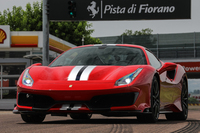 『CAR GRAPHIC』8月号発売V8フェラーリのスペチアーレと2018年初夏の日本車最前線