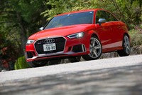 アウディRS 3セダン