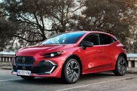 2025年9月の「IAAモビリティー」で発表された、新型「ルノー・クリオ」。