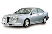 光岡のセダン「ヌエラ」、ベース車にあわせマイナーチェンジ