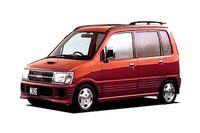 初代「ダイハツ・ムーヴ」に追加設定された「ムーヴカスタム」。