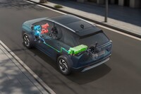 スズキが新型コンパクトSUV「ビクトリス」を発表　ストロングハイブリッドも用意の画像