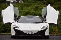 「650S クーペ／650S スパイダー」は、マクラーレンの主力モデル「12C」の販売開始（2011年前半）からおよそ3年後、2014年3月のジュネーブモーターショーでデビュー。翌4月には、日本でも実車が披露された。