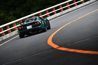 「エキシージ スポーツ350」の車両重量は1125kgだが、通常のものより5kg軽い軽量鍛造アルミホイールなどのオプションを組み合わせれば、1115kgまで軽量化することもできるという。