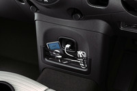 こちらは「日産キューブ」