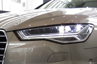 「マトリクスLEDヘッドライト」