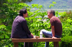 思いがけず恋人の両親と過ごすことになった自称詩人の物語。『自然は君に何を語るのか』を紹介。