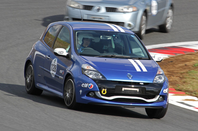 第4回ルノー・スポールジャンボリー」の会場から ビジュアル25枚