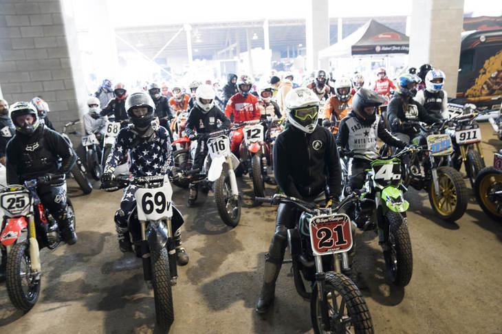 ポートランドからクルマで1時間ほど南下した、セーラムで開催されたフラットトラックレース「The One Moto Race」。ビンテージから最新モトクロッサーまで、またキッズからプロフェッショナルまで、さまざまなクラスが設けられ、多くのマシンとライダーによって争われた。