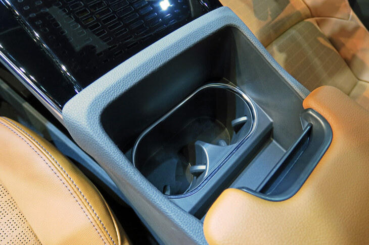 スバル・ソルテラ（センターコンソール）