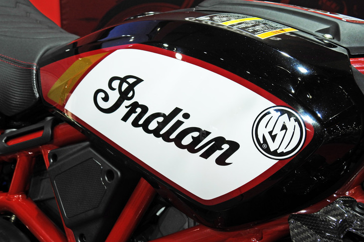 インディアンFTR×RSD Super Hooligan（スーパーフーリガン）