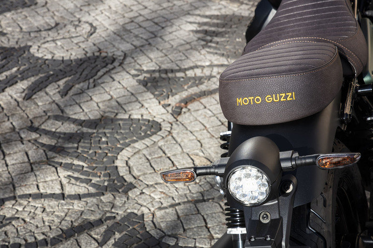 モト・グッツィV9ボバー100周年記念スペシャルエディション