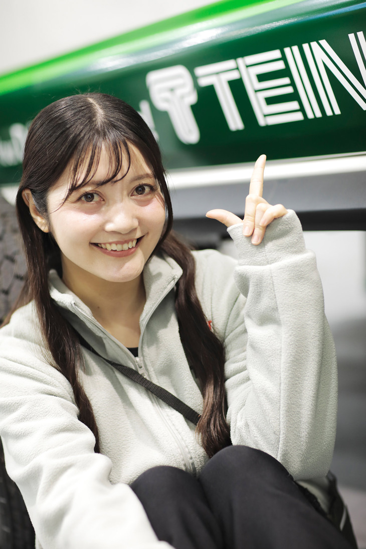 TEIN & CASTROLブースの梅野せんりさん