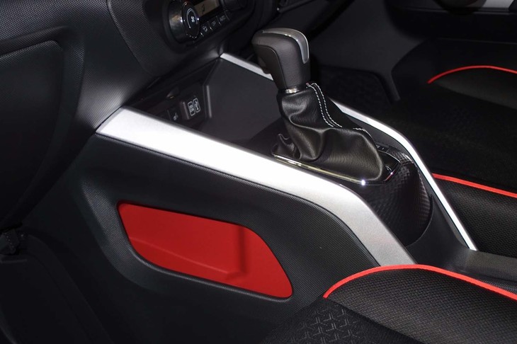 トヨタ・ライズZ（センターコンソール）