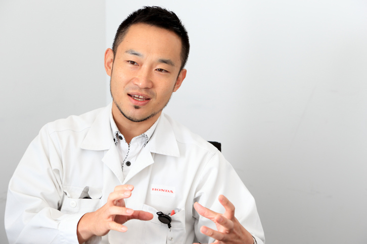 ホンダアクセス
	商品企画部
	石川陽一（いしかわ よういち）さん
	「ホンダ・グレイス」に設定される用品全体の取りまとめを担当。同車へのモデューロ用品設定の発案者でもある。