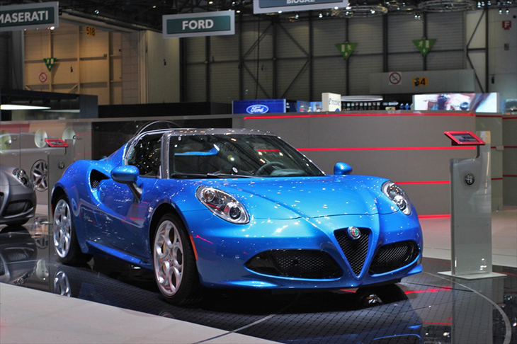 アルファ・ロメオ4Cスパイダー イタリア（エクステリア）