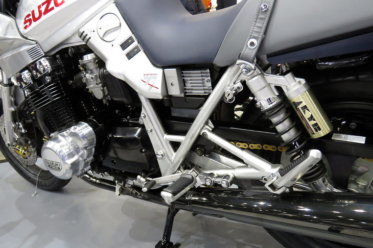 スズキGSX1100Sカタナ（2000年モデル）