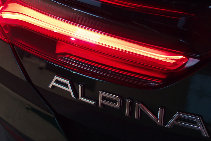 BMWアルピナB8グランクーペ（エンブレム）