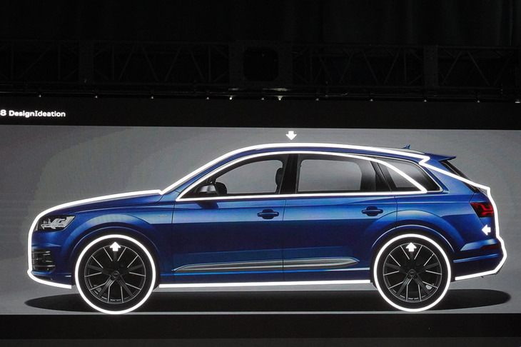 「Q8」は「Q7」からルーフの形状を変更しただけでなく、ホイールアーチやリアエンドの形も見直されている。