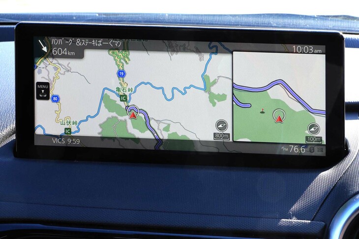 新たに採用された8.8インチのセンターディスプレイ。画面のフチをできるだけ狭くしたフレームレス構造が特徴だ。