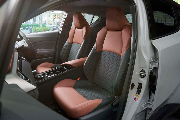 「G“モード ブルーノ”」のシート。