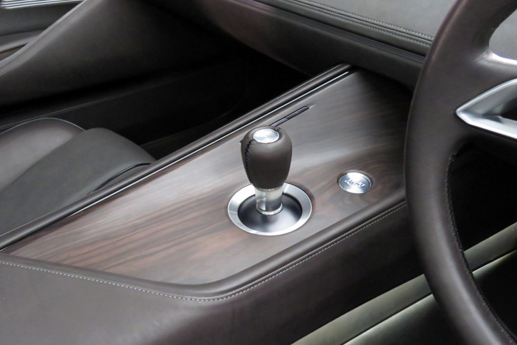 マツダ・ビジョン コンセプト（センターコンソール）