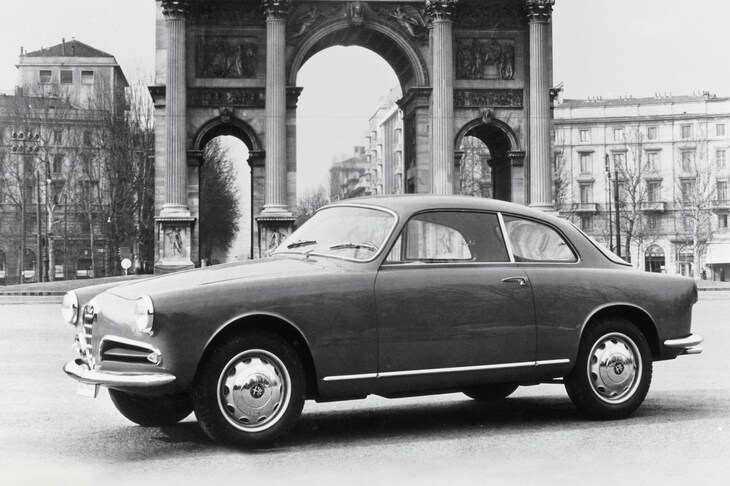 1954年登場の初代「ジュリエッタ」。