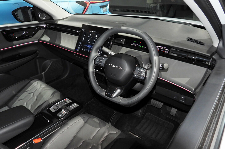 ホンダ・インサイト（インストゥルメントパネルまわり）