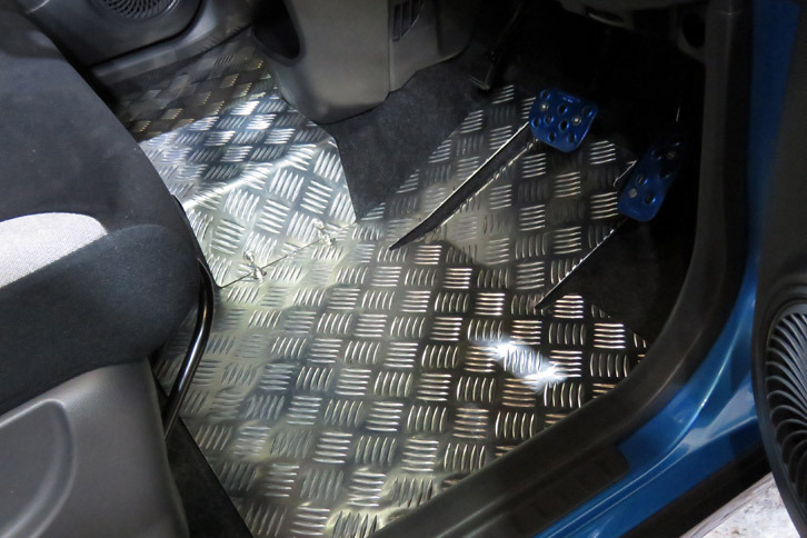 キャスト アクティバ オフロードバージョン