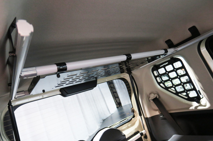 三菱デリカミニ × Coleman（天井ストレージ）