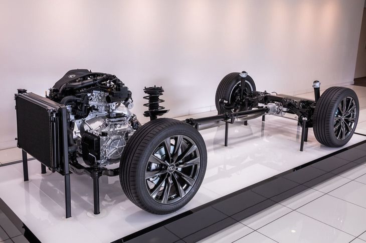 レクサスNX（パワートレイン）