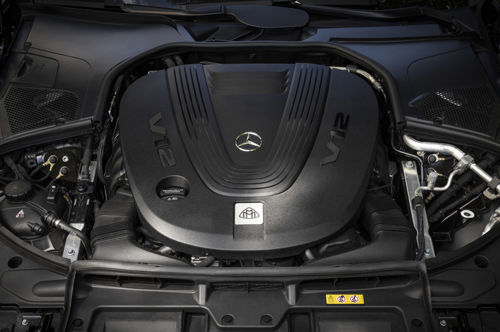 「マイバッハS680 4MATIC」に搭載される6リッターV12ツインターボエンジン。最高出力612PS、最大トルク900N・mを発生する。