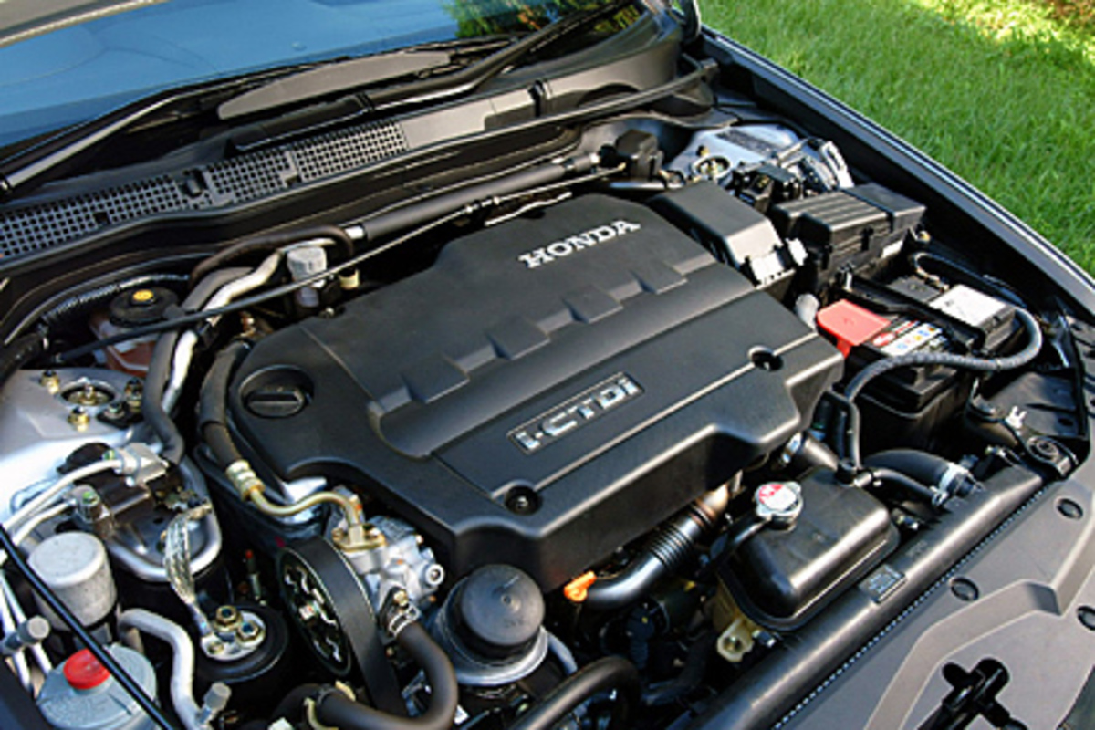 ホンダ UKアコード ディーゼル 世界最速 2.2 i-DTEC 6MT